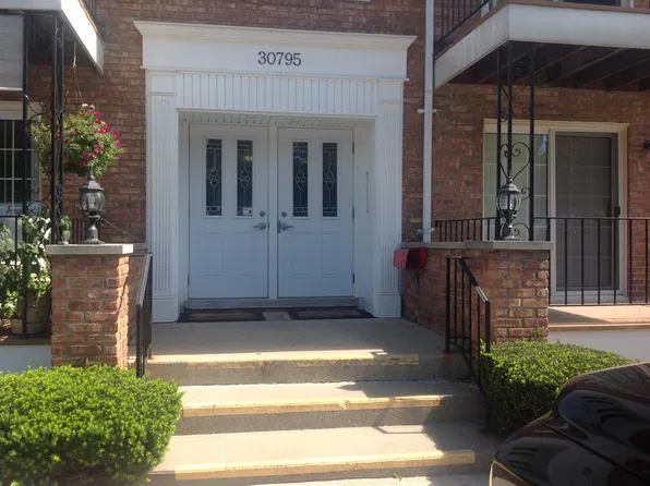 30795 Shiawassee Rd APT 7B, Farmington, MI 48336