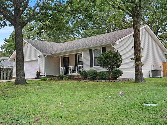 3rd image of 110 Winona Dr