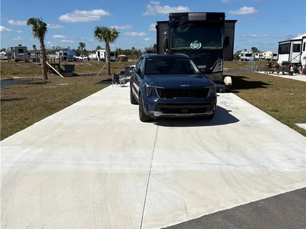 327 Sovereign ST, PUNTA GORDA, FL 33982