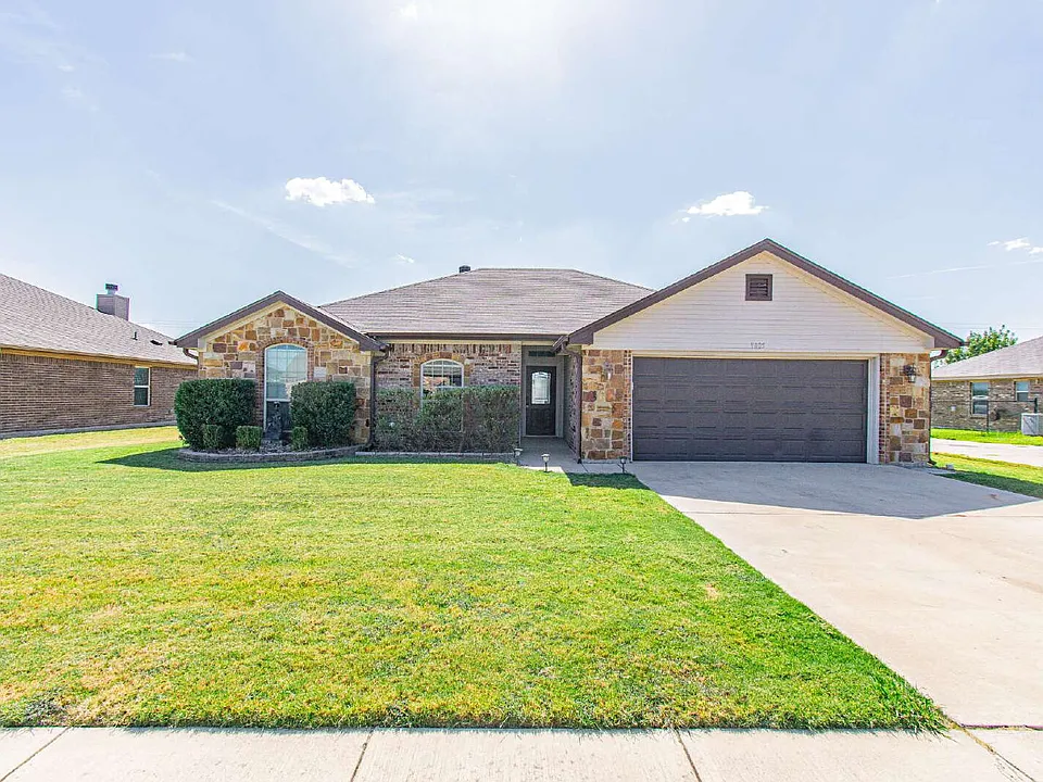 9805 Kaitlyn Dr