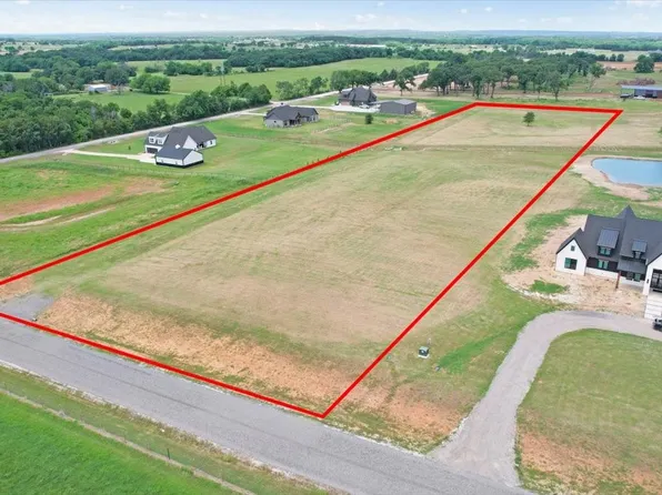 913 Club Lake Rd, Whitesboro, TX 76273