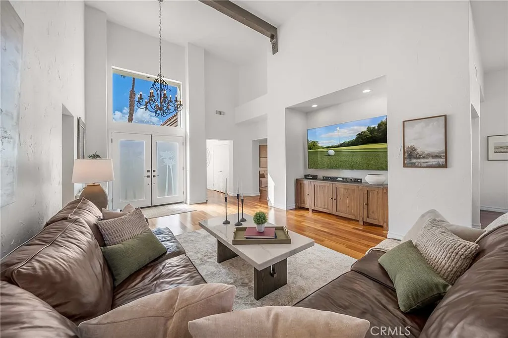 3 bed, 3.5 bath, 2353 sqft, $12,000 — Photo 4
