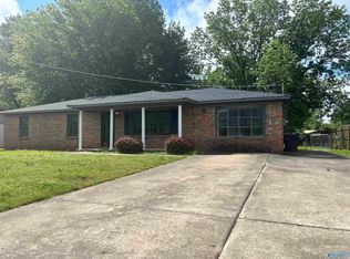 2205 8th St SE, Decatur, AL 35601