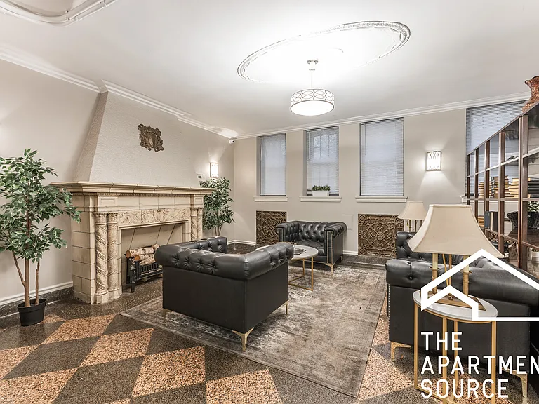 817 W Lakeside Pl #506 — Photo 9
