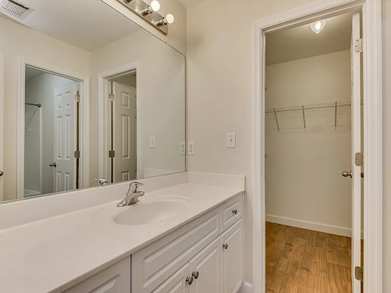 1609 Bradley Way — Photo 15