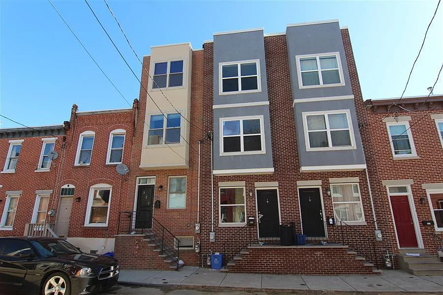 3 bed, 2000 sqft, $2,395 — Photo 1