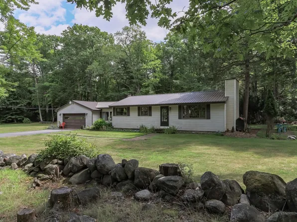 163 Bog Road, Goffstown, NH 03045