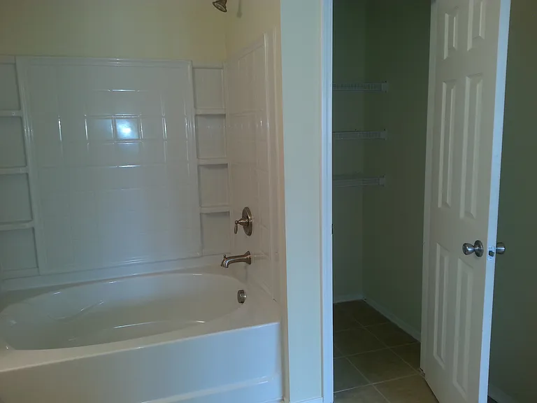1817 Whirlaway Ct #1817 — Photo 6
