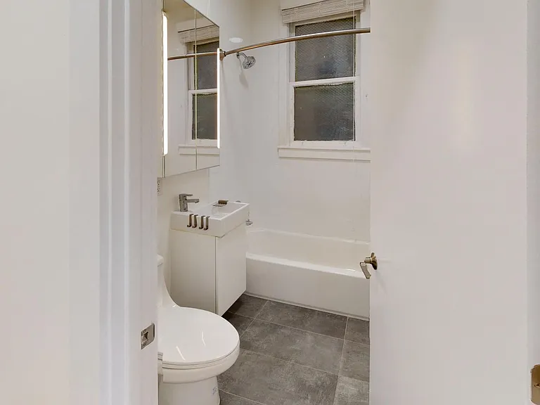 1290 Grove St — Photo 21