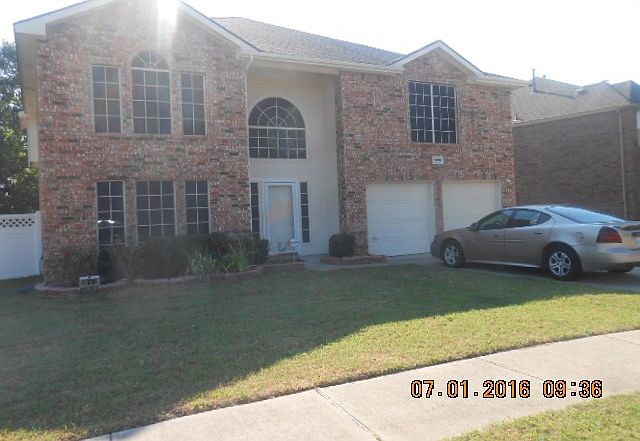 1st image of 820 Sebring Dr