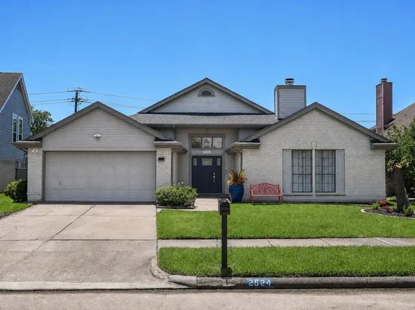 2524 Hadley Cir, Sugar Land, TX 77478
