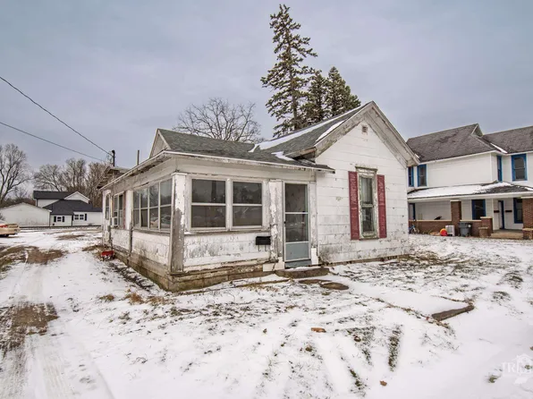 529 W State St, Albany, IN 47320