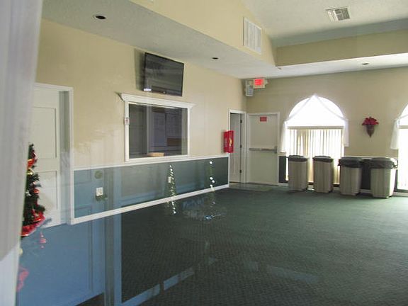 Ballroom in comm. bldg.