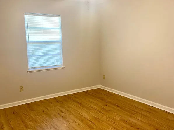 2422 Johnson Dr, Lynn Haven, FL 32444