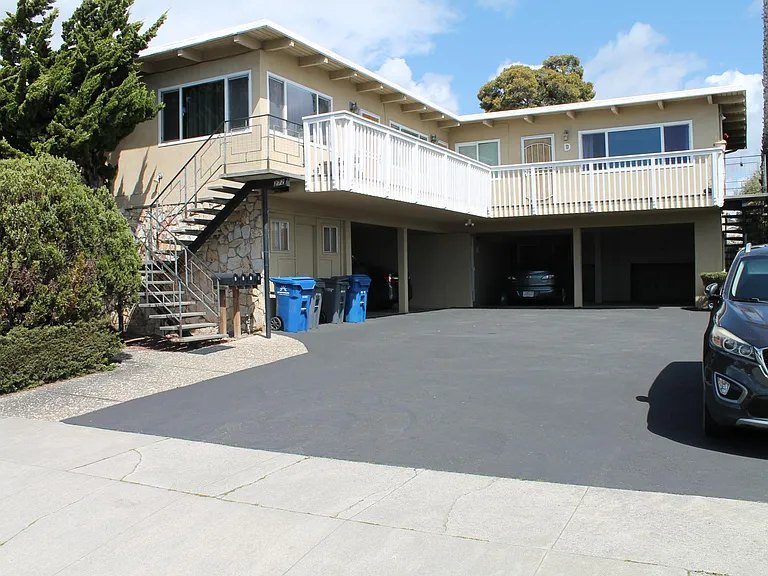 272 Sea Ridge Rd #D — Photo 17