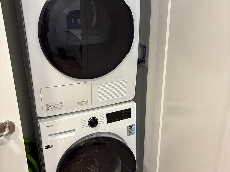 In-suite washer and dryer