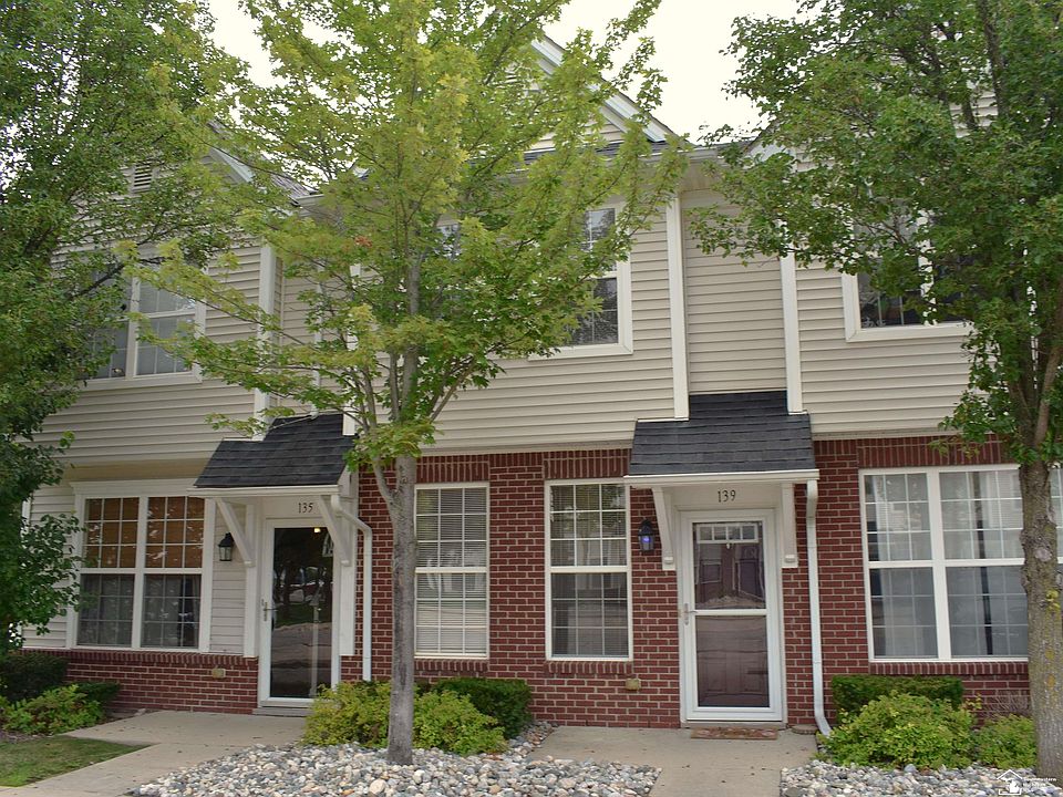 1st image of 139 Wilmington Dr #2
