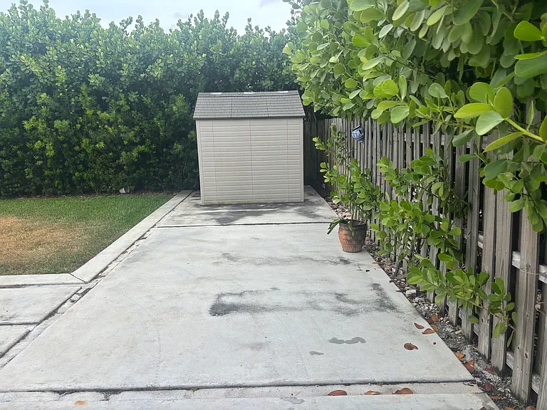 12500 SW 104th Ter — Photo 15