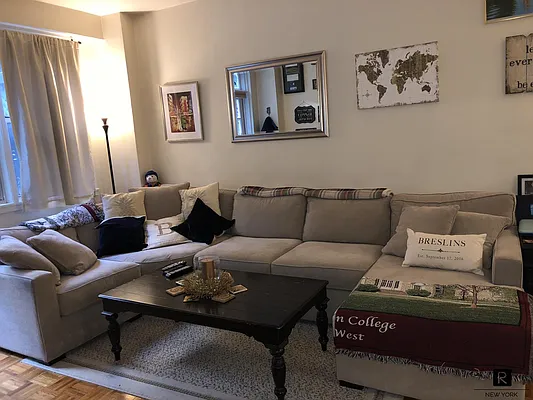 Rented by R New York | media 59