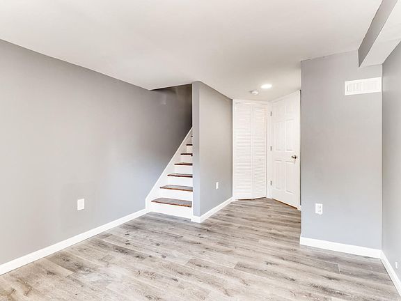 4th image of 3322 Hudson St