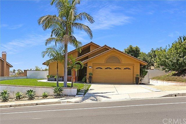 1st image of 2911 Calle Frontera