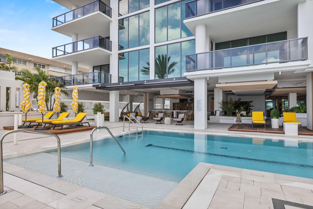 305 Briny Avenue #506, photo 8