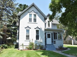 82 W Main St, Milan, MI 48160