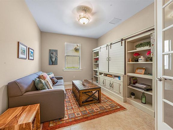 5th image of 1016 Bradberry Dr