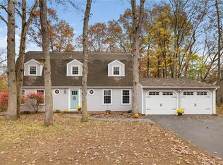 136 Fleetwood Rd, Bristol, CT 06010