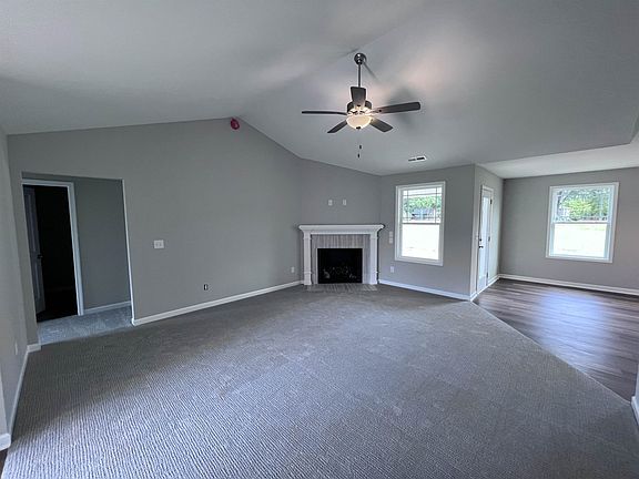 5th image of 48 Longford Dr