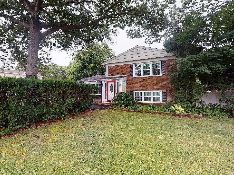 1st image of 2 Windham Ln S