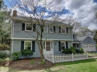 103 Love Ln, Warwick, RI 02886