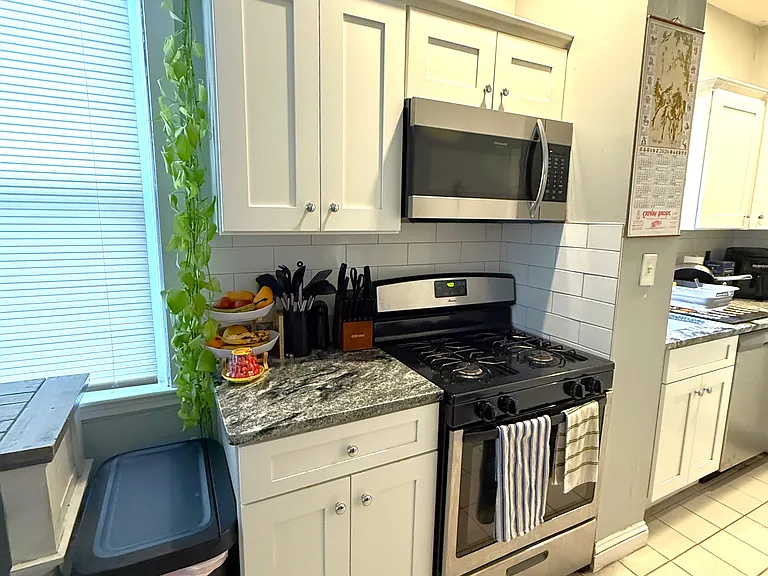 41 Ardell St — Photo 1