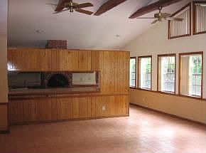 2nd image of 1930 NW 34th St