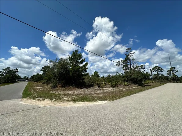 401 Abarth Ave, Sebring, FL 33872