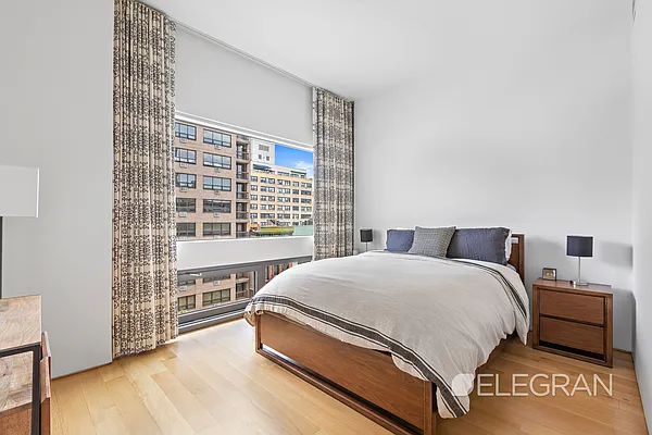Sold by (Legacy) Elegran | media 22