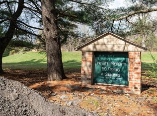 8 Lake Dr, Crimora, VA 24431