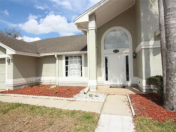 2nd image of 825 Silversmith Cir