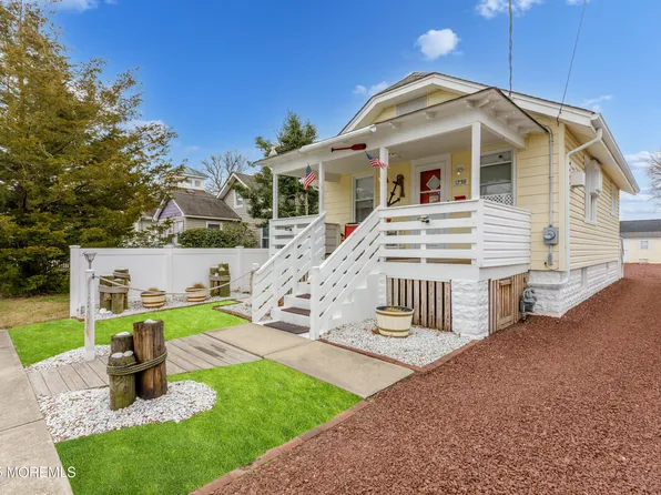 1238 Maplewood Road, Belmar, NJ 07719