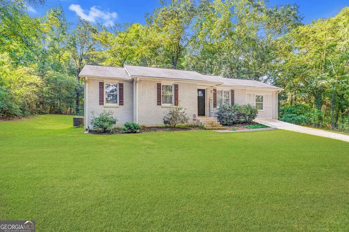 80 Knight Dr photo 1