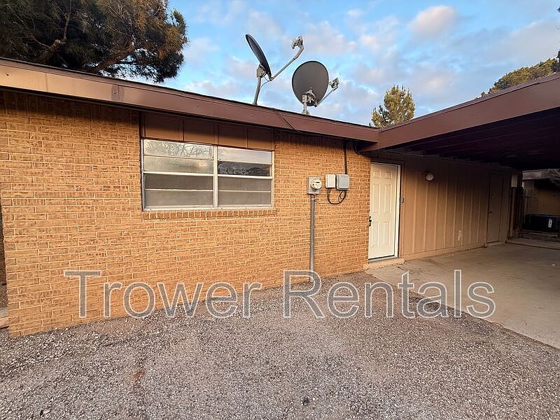 1st image of 46-2706B Fair Palms Pl