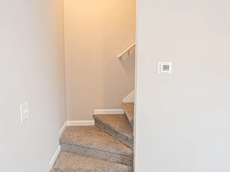 242 Morgans Ct — Photo 34