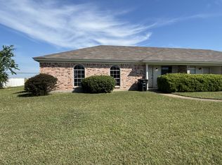 1107 N Nolan River Rd APT A, Cleburne, TX 76033
