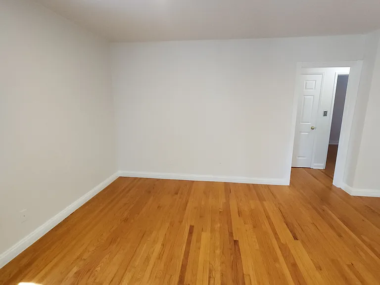 8332 La Villa St #8332 — Photo 5