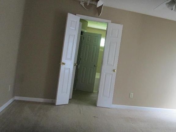 4th image of 9404 Starcross Ave