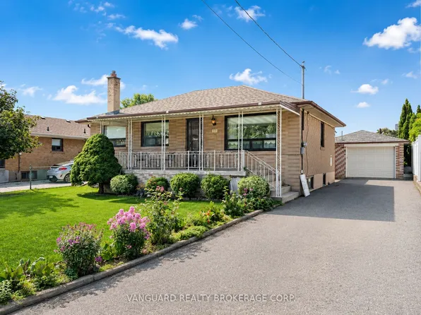 43 Spalding Rd, Toronto, ON M3K 1J8