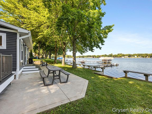 3rd image of 63530 Zabel Shores Rd