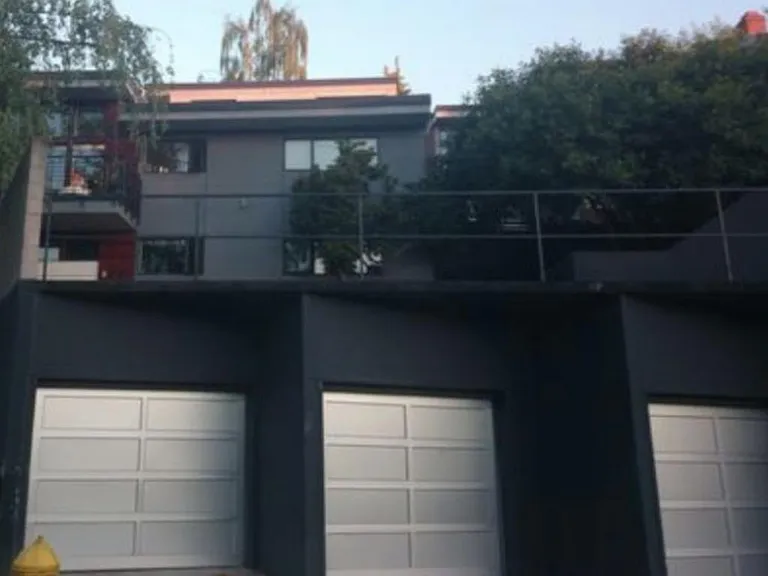 2404 Thorndyke Pl W #5 — Photo 9