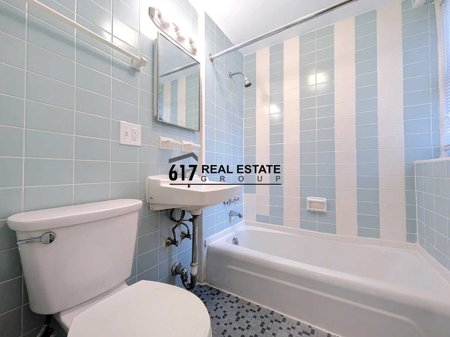 1 bed, 600 sqft, $2,400 — Photo 4