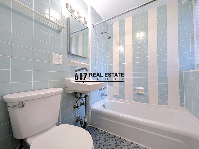 1315 Commonwealth Ave #301 — Photo 4